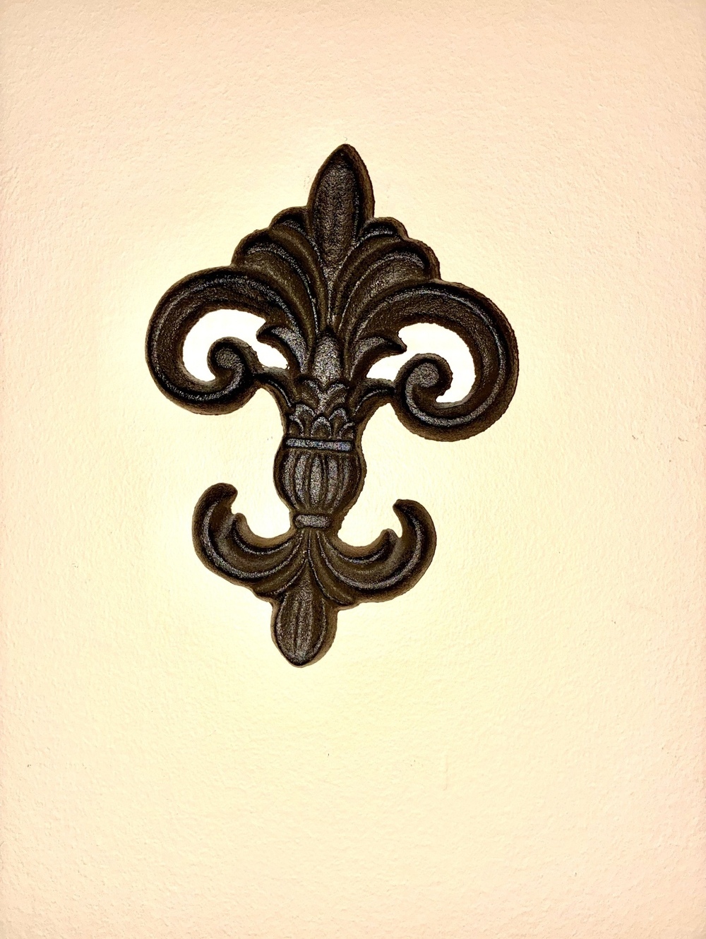Decorative Fleur-de-Lis Cast Iron Wall decor
